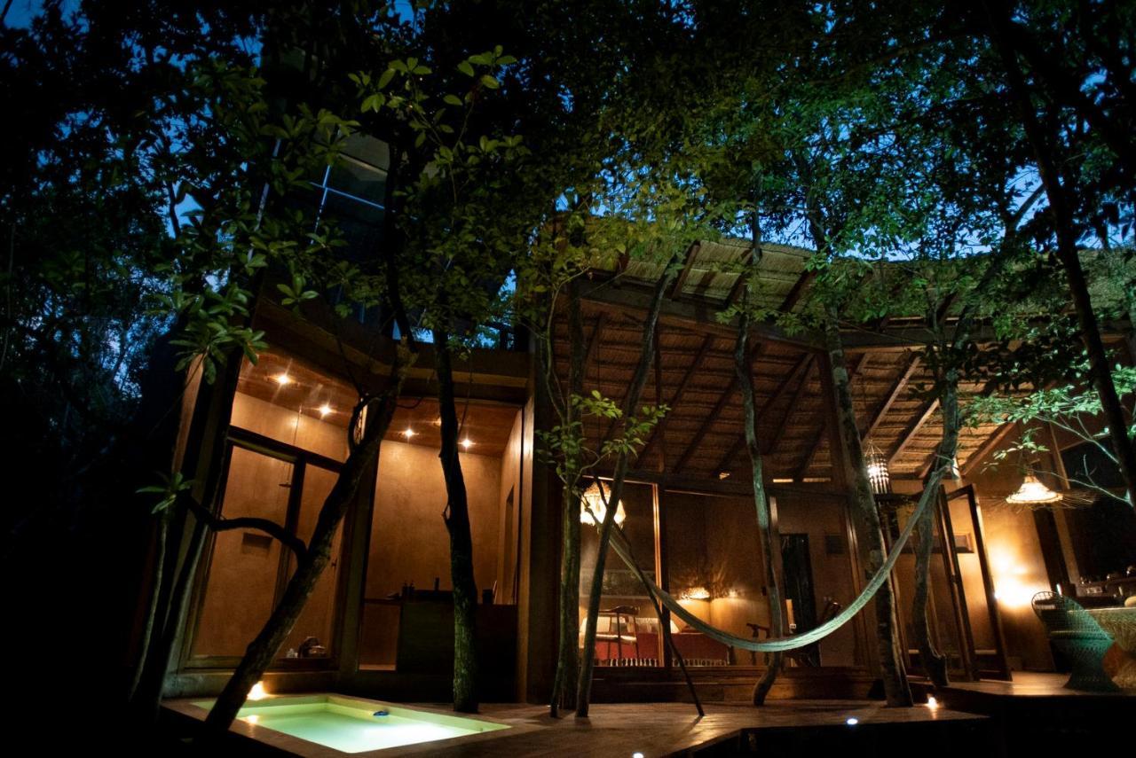 Ojo De Arbol, Boutique Cabin In The Real Jungle トゥルム エクステリア 写真