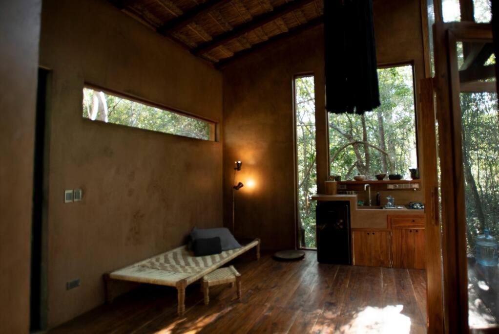 Ojo De Arbol, Boutique Cabin In The Real Jungle トゥルム エクステリア 写真